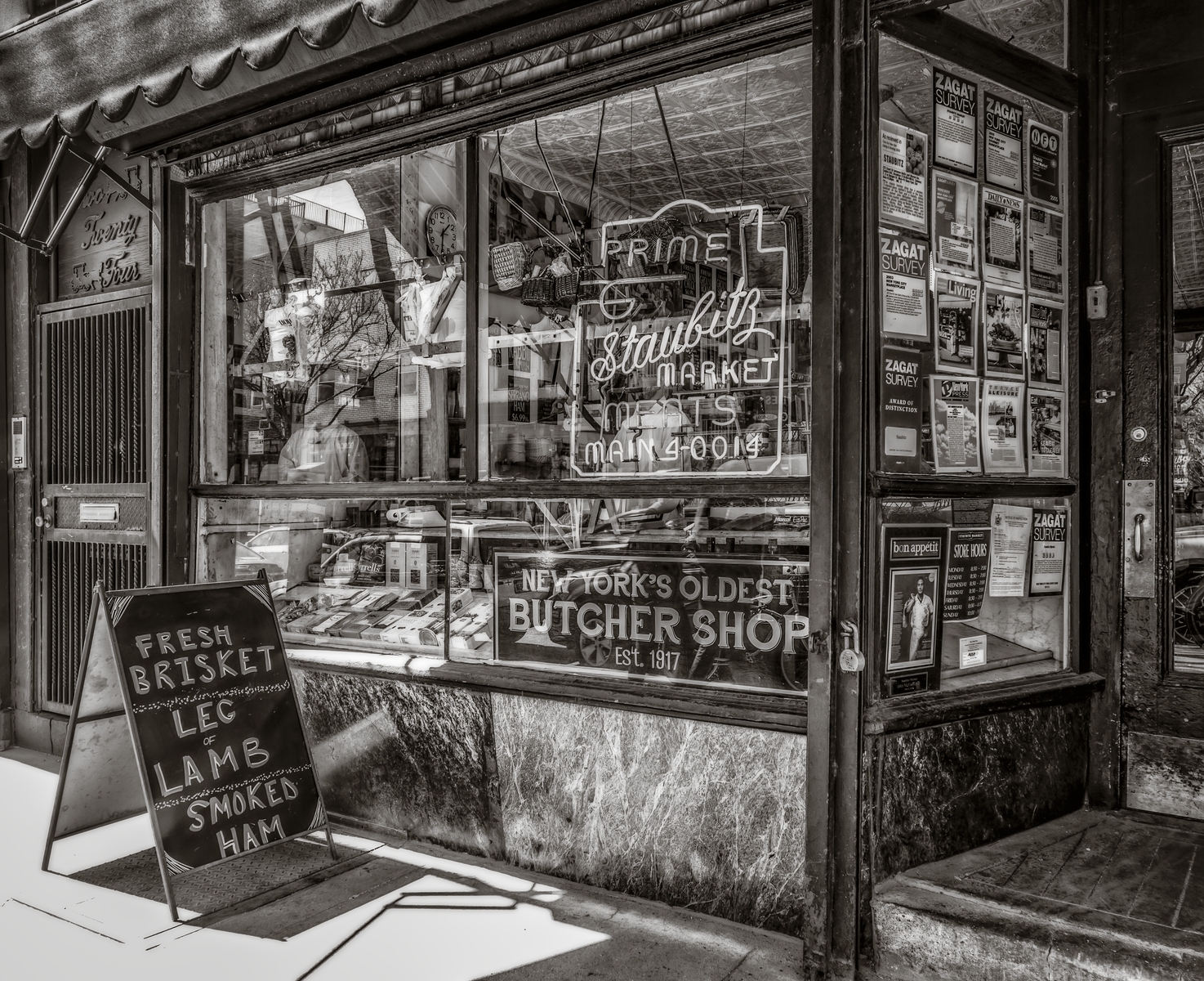 court street, no. 222 : (re)collecting brooklyn : paula berg photography