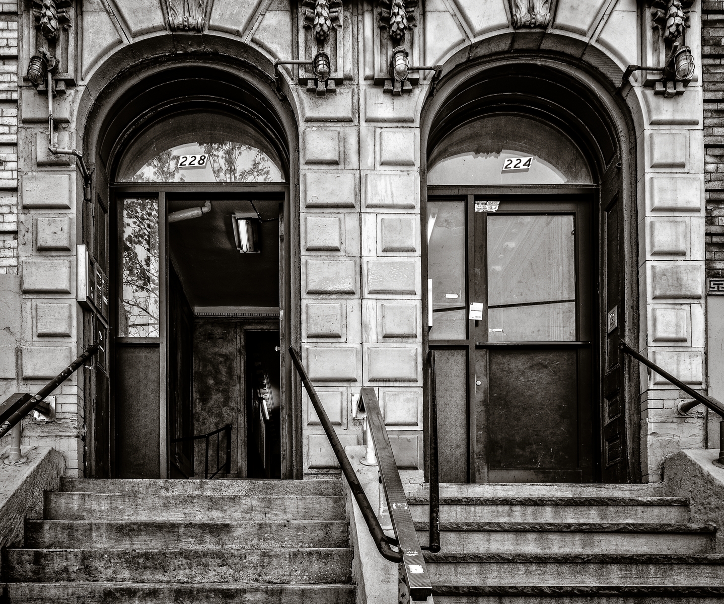 metropolitan avenue, nos. 224, 228 : (re)collecting brooklyn : paula berg photography