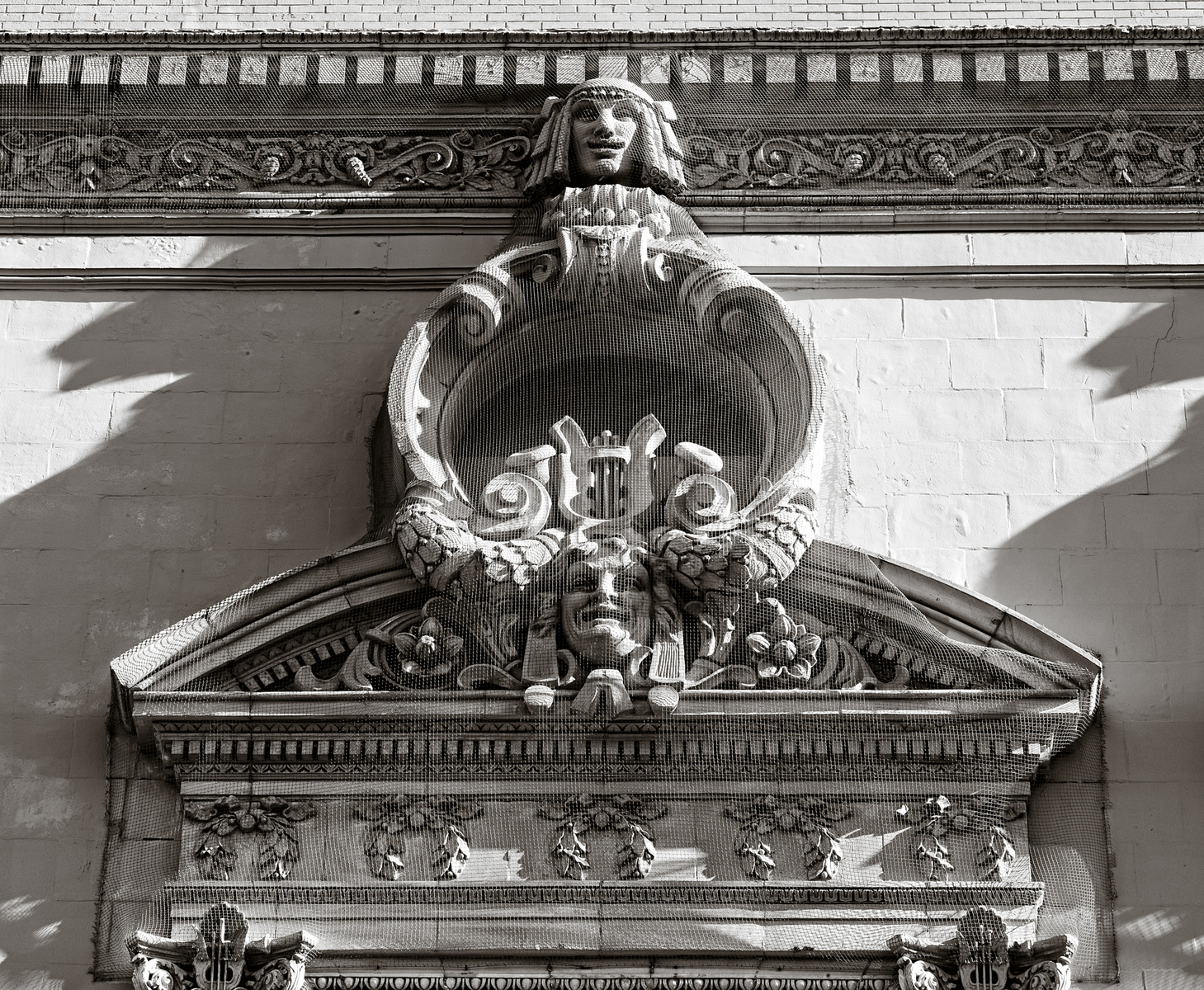 broadway, no. 1396 (former rko bushwick theatre) : (re)collecting brooklyn : paula berg photography