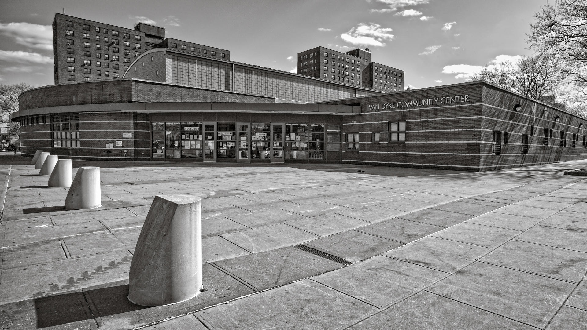 blake avenue, no. 392 : (re)collecting brooklyn : paula berg photography